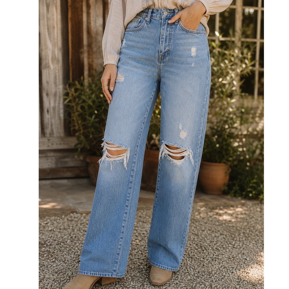 Old Navy OG Loose High Rise Distressed Straight Leg Jeans Light Wash Blue Size 4
